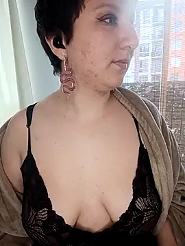 Ximenna Cruz online show from 09.13.25