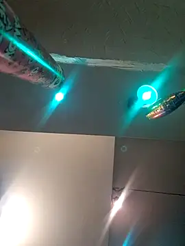 RomWoolf online show from 02.18.25