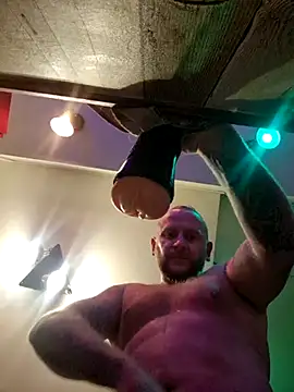 RomWoolf online show from 02.24.25