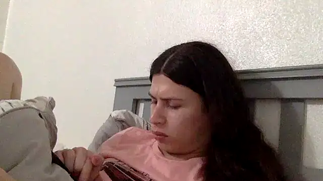 Snapshot of JaxcyVelez chatting on 06.20.26 JaxcyVelez online show from 06.20.26