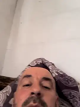 Snapshot of mitulik84 chatting on 12.17.25 mitulik84 online show from 12.17.25