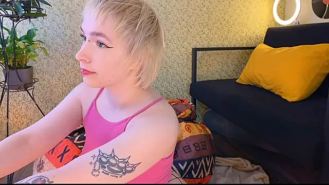 EmmyAmbros online show from 03.08.25