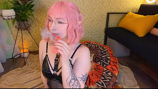 EmmyAmbros online show from 11.08.25