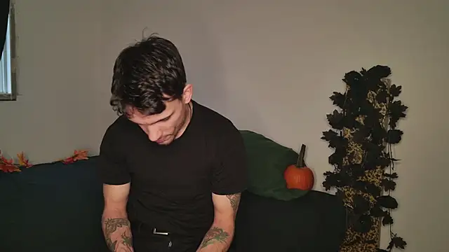 JackDesFeux online show from 11.03.25