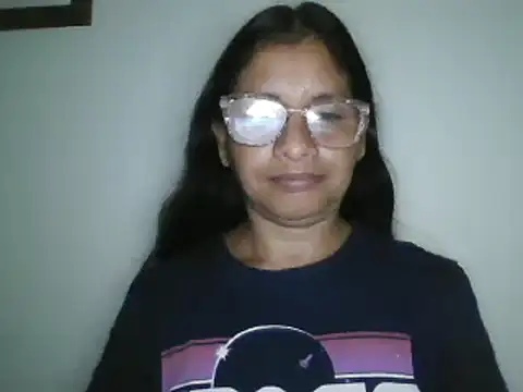 Snapshot of titssmall123 chatting on 01.14.25 titssmall123 online show from 01.14.25