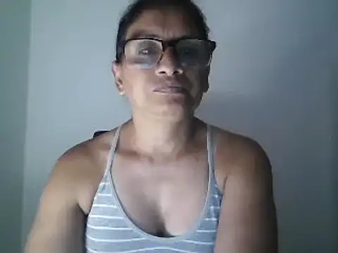 Snapshot of titssmall123 chatting on 01.30.25 titssmall123 online show from 01.30.25