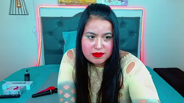 mia xx1 online show from 01.17.25