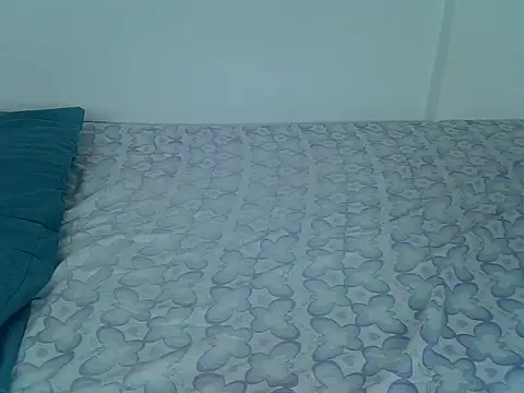 laetitia  online show from 10.17.25