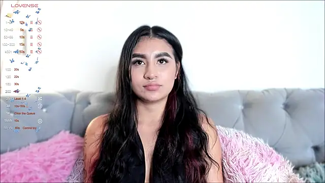 Snapshot of Zayda_1 chatting on 12.28.24 Zayda 1 online show from 12.28.24