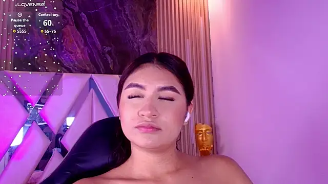 Snapshot of Zayda_1 chatting on 02.10.26 Zayda 1 online show from 02.10.26