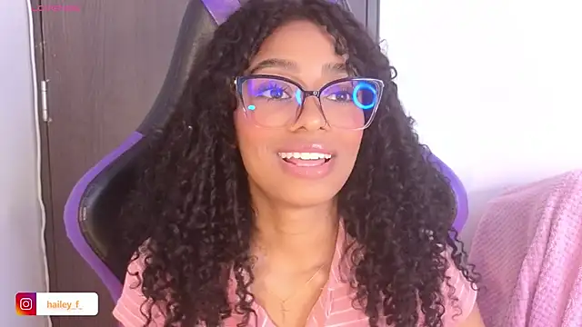 Heily Fox online show from 02.25.25