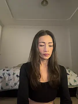 Snapshot of Yulia_sx chatting on 01.31.25 Yulia sx online show from 01.31.25