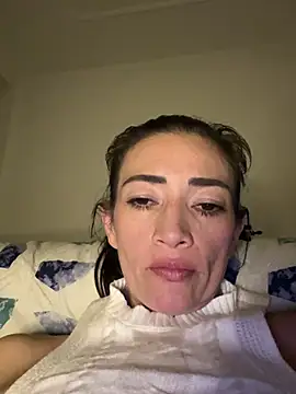 Snapshot of Yulia_sx chatting on 02.05.25 Yulia sx online show from 02.05.25