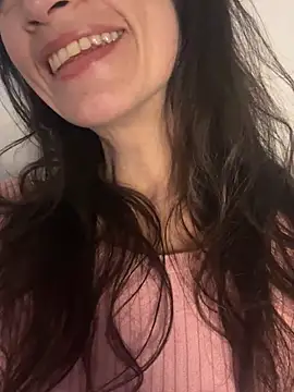 Snapshot of Yulia_sx chatting on 02.22.25 Yulia sx online show from 02.22.25