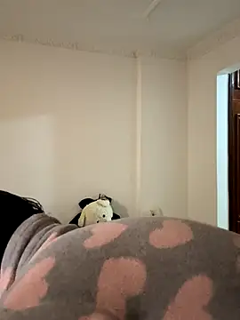 Snapshot of Yulia_sx chatting on 10.19.25 Yulia sx online show from 10.19.25