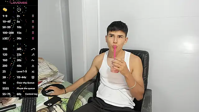 Jacobb Lee online show from 02.14.25