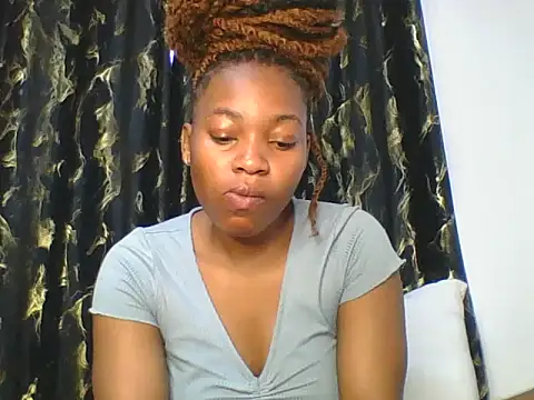 Snapshot of _Becky002 chatting on 03.25.26 Becky002 online show from 03.25.26