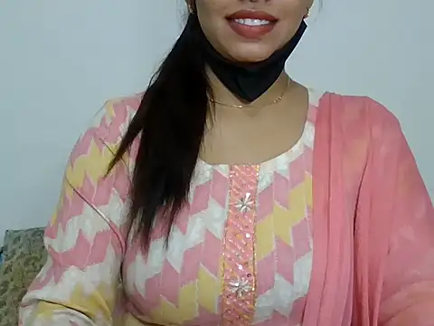 sparkling queen online show from 12.04.24