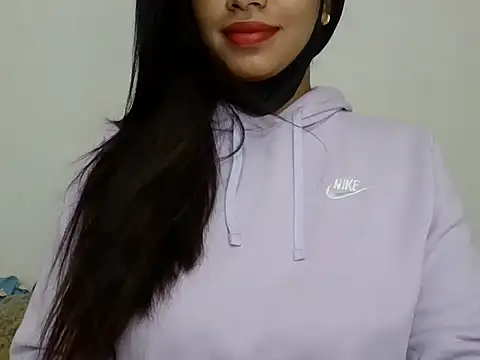 sparkling queen online show from 12.12.24