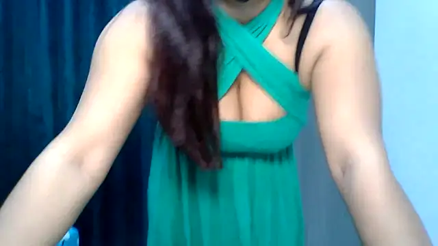 Snapshot of sparkling_queen chatting on 05.27.26 sparkling queen online show from 05.27.26