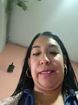 Bella keny online show from 03.23.25