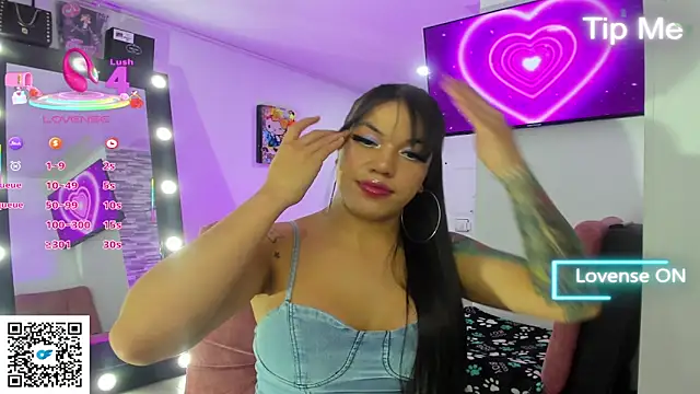 Snapshot of im_ahsley chatting on 09.19.25 im ahsley online show from 09.19.25