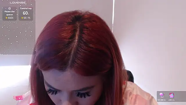 Snapshot of EmaGw chatting on 10.24.25 EmaGw online show from 10.24.25