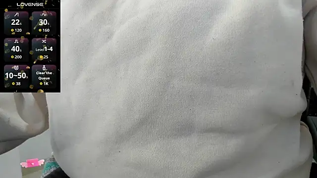 Snapshot of EmaGw chatting on 01.08.26 EmaGw online show from 01.08.26