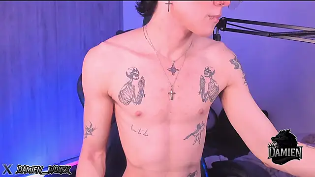 Snapshot of cinnamon_boyxxx chatting on 09.25.25 cinnamon boyxxx online show from 09.25.25