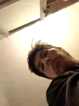 Snapshot of Jonathan100pre chatting on 11.22.25 Jonathan100pre online show from 11.22.25