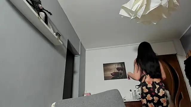 SexxyMeriem online show from 02.16.26