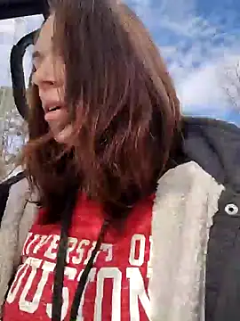 Snapshot of Genevieve143 chatting on 01.21.25 Genevieve143 online show from 01.21.25