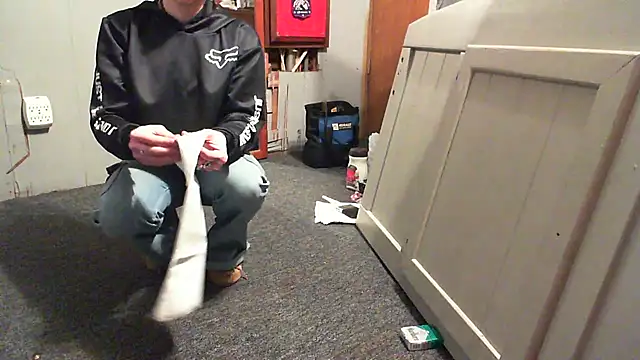 Snapshot of Genevieve143 chatting on 02.25.25 Genevieve143 online show from 02.25.25