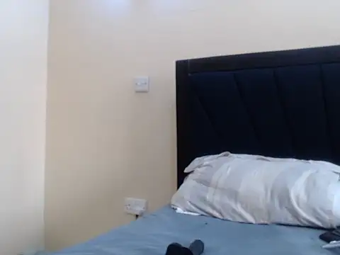 island girls22 online show from 02.14.26