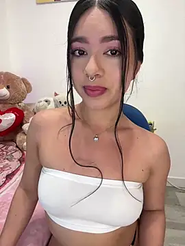 AliceJovovich online show from 01.29.25