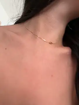 AliceJovovich online show from 09.12.25