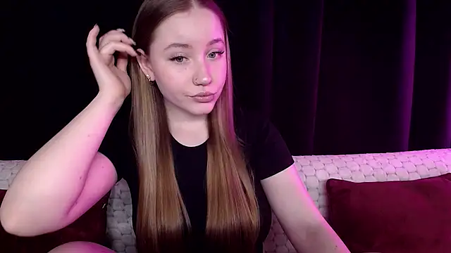 Snapshot of SindiWatsoon chatting on 01.28.25 SindiWatsoon online show from 01.28.25