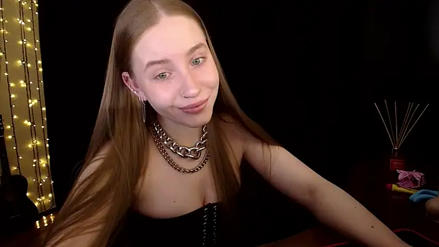 Snapshot of SindiWatsoon chatting on 06.01.26 SindiWatsoon online show from 06.01.26