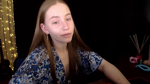 Snapshot of SindiWatsoon chatting on 06.04.26 SindiWatsoon online show from 06.04.26