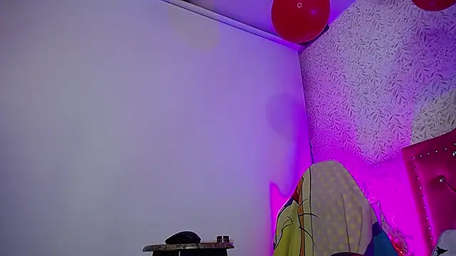 luly pink online show from 02.20.26