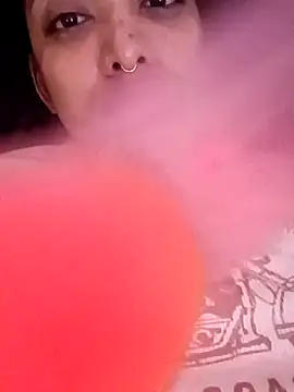 VictoireFeller online show from 10.24.25