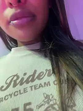 VictoireFeller online show from 05.16.26