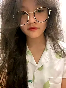 Krixxi22 online show from 12.04.24