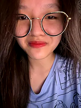 Krixxi22 online show from 10.02.25