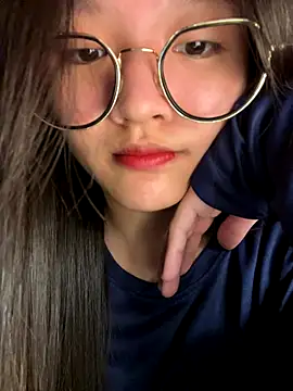 Krixxi22 online show from 11.27.25