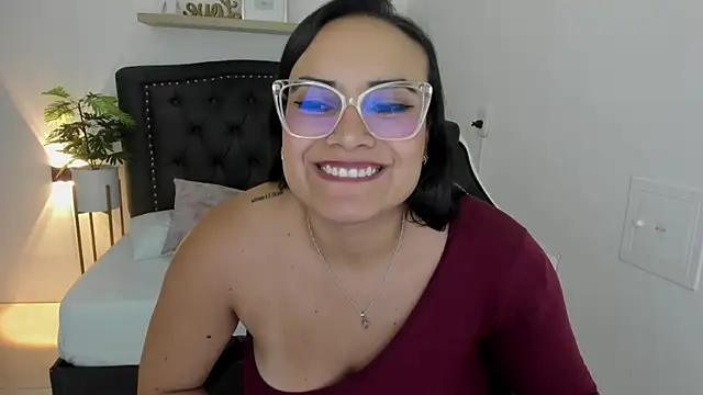 zoe danae  online show from 01.22.25