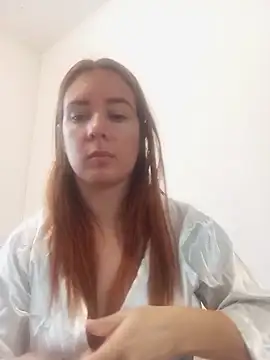 Giselle Noah online show from 10.06.25