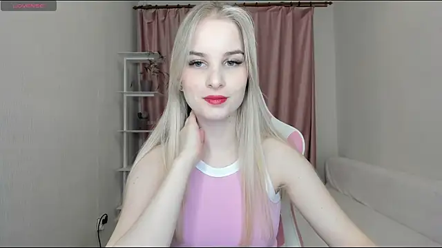 MiraSpaceGirl online show from 02.14.25