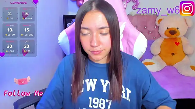 karla cute01 online show from 10.24.25