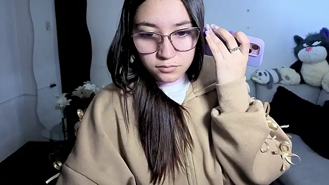 Snapshot of karla_cute01 chatting on 07.04.26 karla cute01 online show from 07.04.26